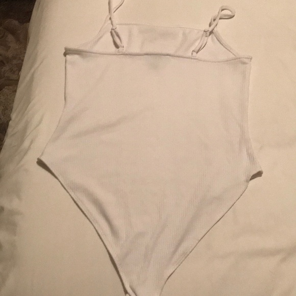 Forever 21 white rigged bodysuit - Picture 4 of 4